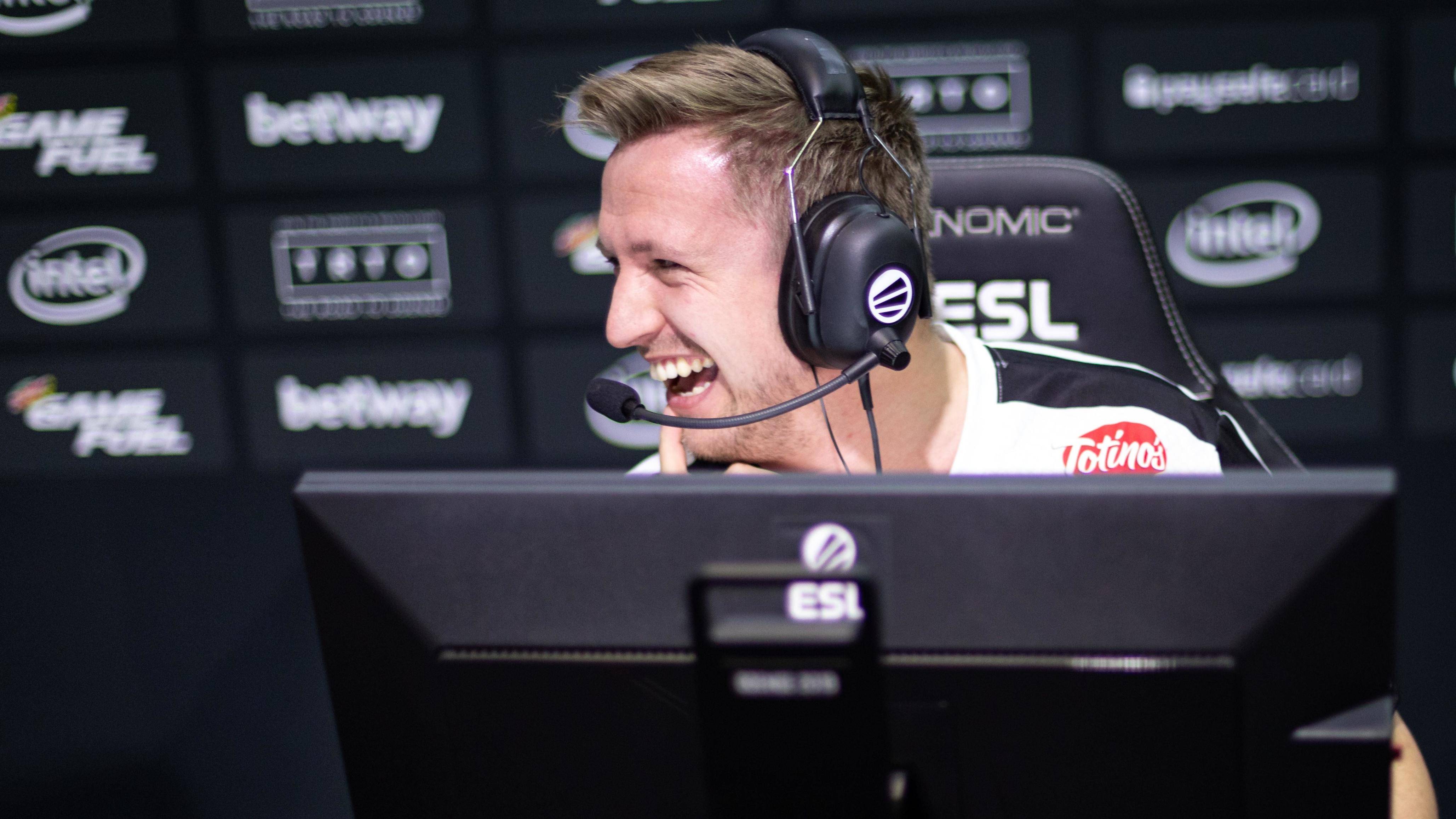 蒙彼利埃中场技术出众,或获得转会邀约的简单介绍 蒙彼利埃中场技术出众,或获得转会邀约的简单介绍