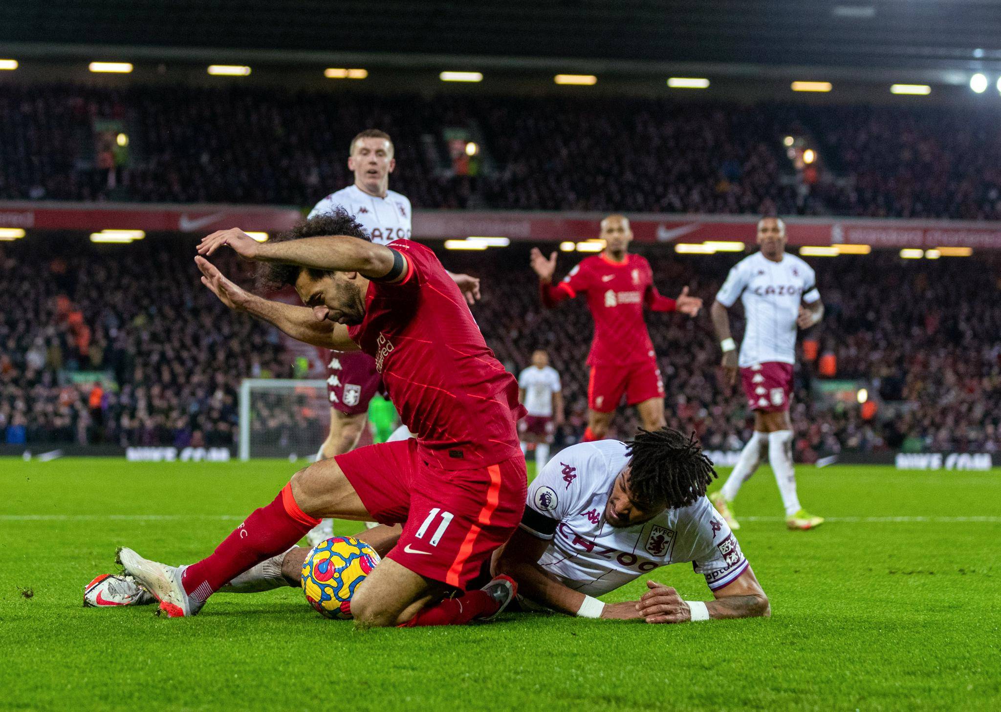 激情碰撞!曼谷猎狼队欲取胜 激情碰撞!曼谷猎狼队欲取胜
