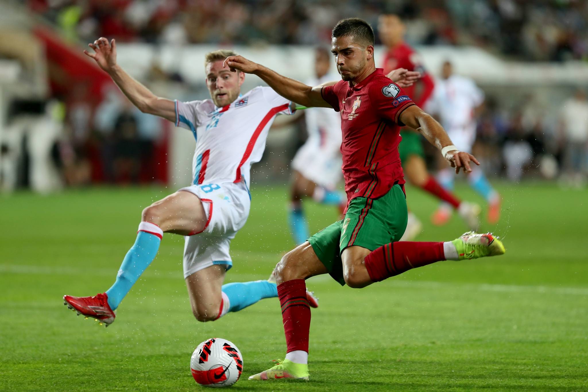 波兰队在国际比赛中取得连胜 波兰队在国际比赛中取得连胜