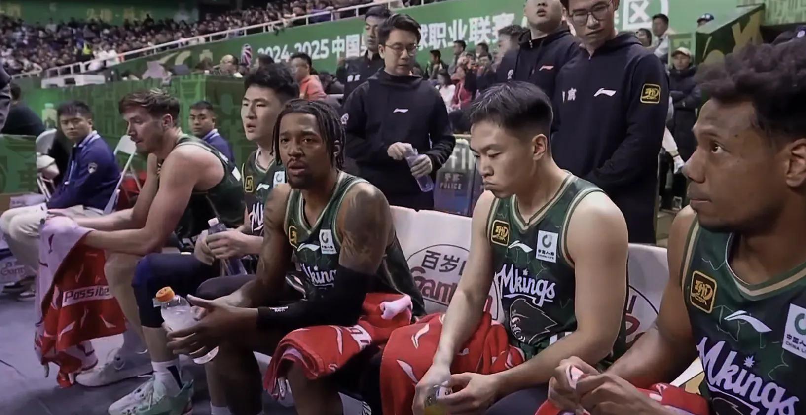 牛仔城封盖猛龙外线，火力全开实现大胜