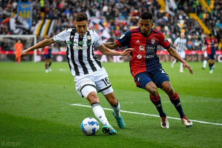 卡利亚里客场惨败,保级前景黯淡 卡利亚里客场惨败,保级前景黯淡