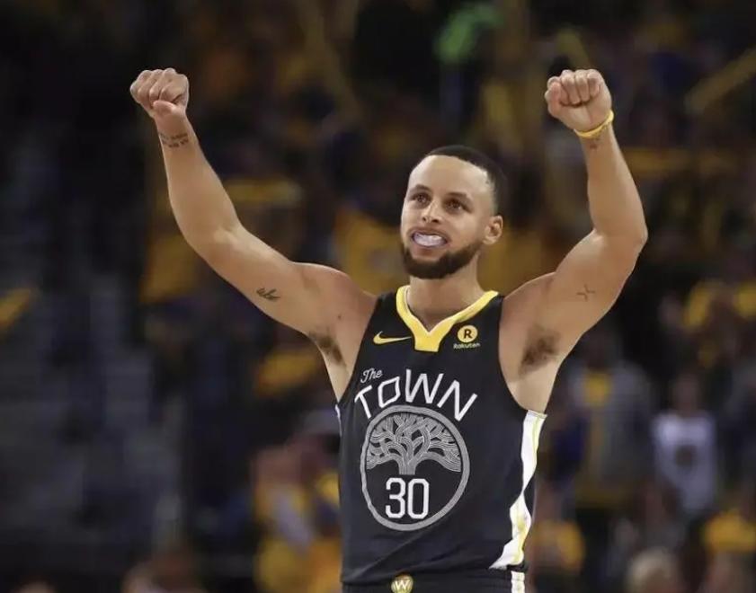 勇士遭逆转,球队考虑打破现有战术 勇士遭逆转,球队考虑打破现有战术