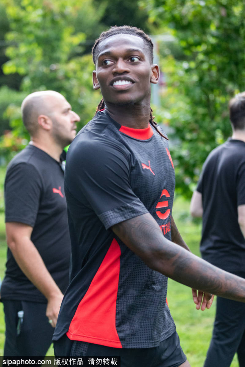 米兰AC俱乐部备战意甲联赛,新帅上任寄望好成绩的简单介绍 米兰AC俱乐部备战意甲联赛,新帅上任寄望好成绩的简单介绍