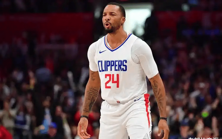 国际篮球赛事高潮迭起,球员表现惊艳动人 国际篮球赛事高潮迭起,球员表现惊艳动人