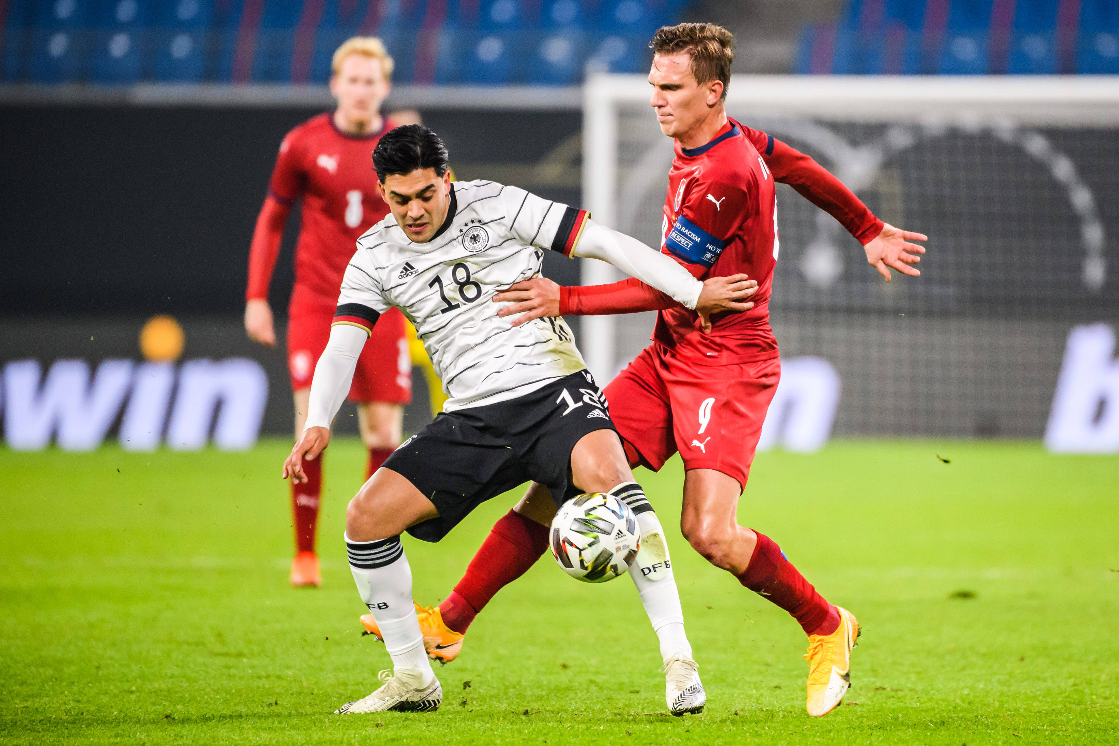 关于德国预备战欧锦赛,与乌克兰进行热身的信息 关于德国预备战欧锦赛,与乌克兰进行热身的信息