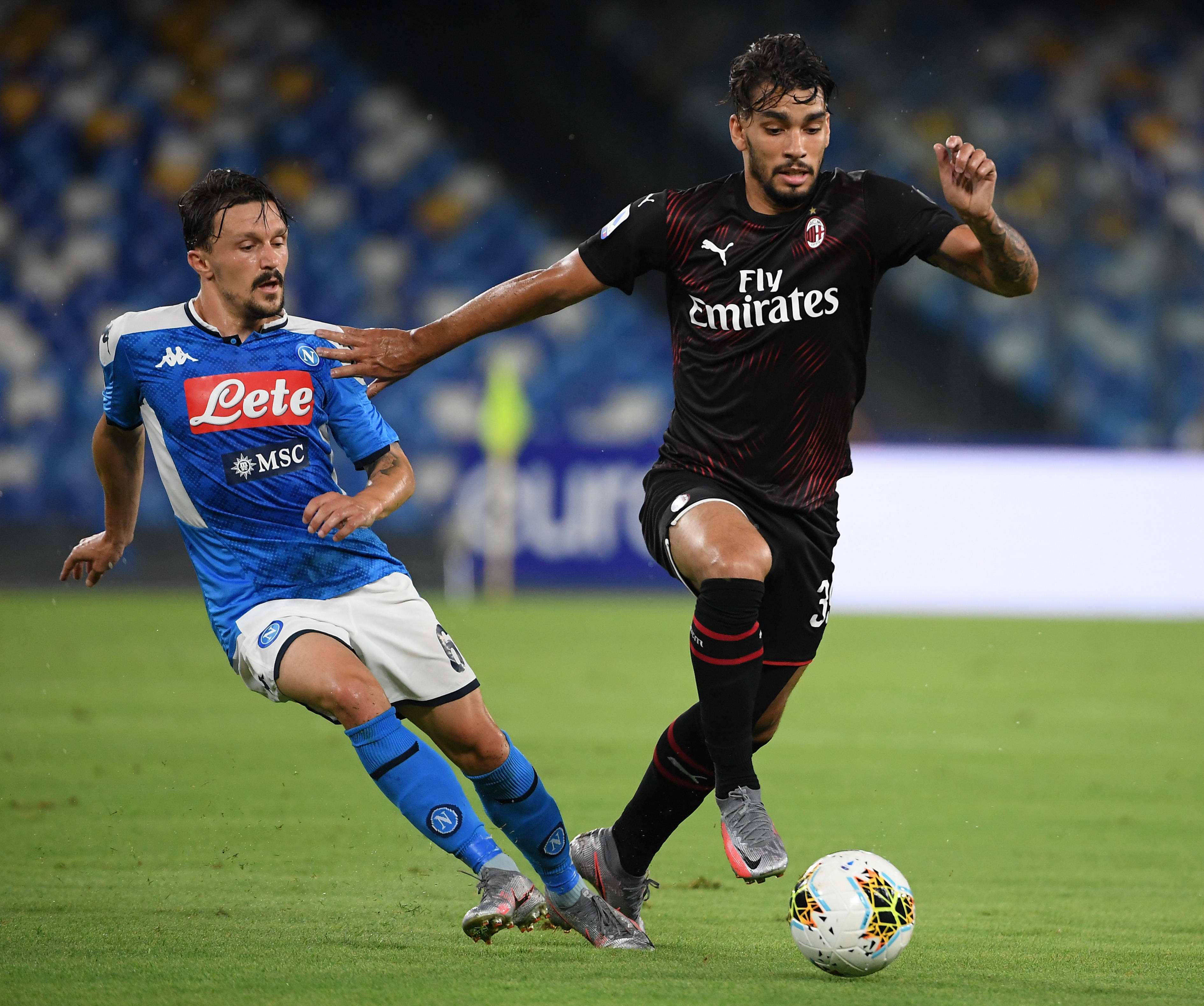 包含国际米兰逼平帕尔马,保持不败战绩的词条 包含国际米兰逼平帕尔马,保持不败战绩的词条