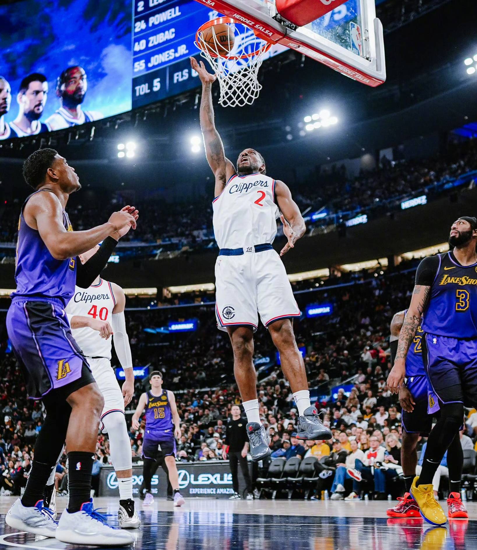 快船客场击败尼克斯保持不败 快船客场击败尼克斯保持不败